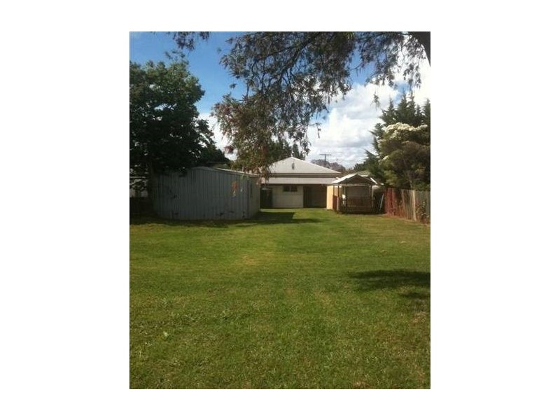 14 Park Street, Newtown QLD 4350