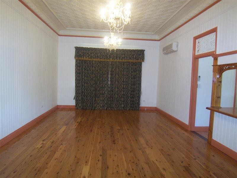 11 Potter Street, South Toowoomba QLD 4350