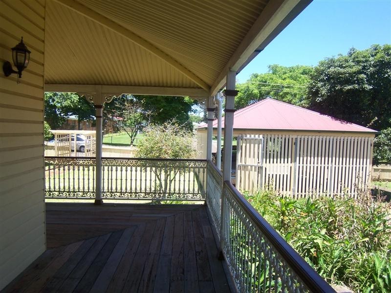 11 Potter Street, South Toowoomba QLD 4350