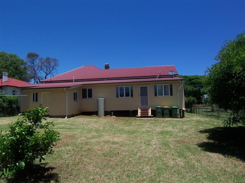 11 Potter Street, South Toowoomba QLD 4350