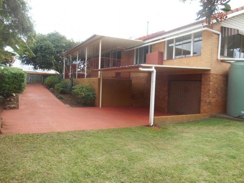 10 Elworthy Street, Toowoomba QLD 4350