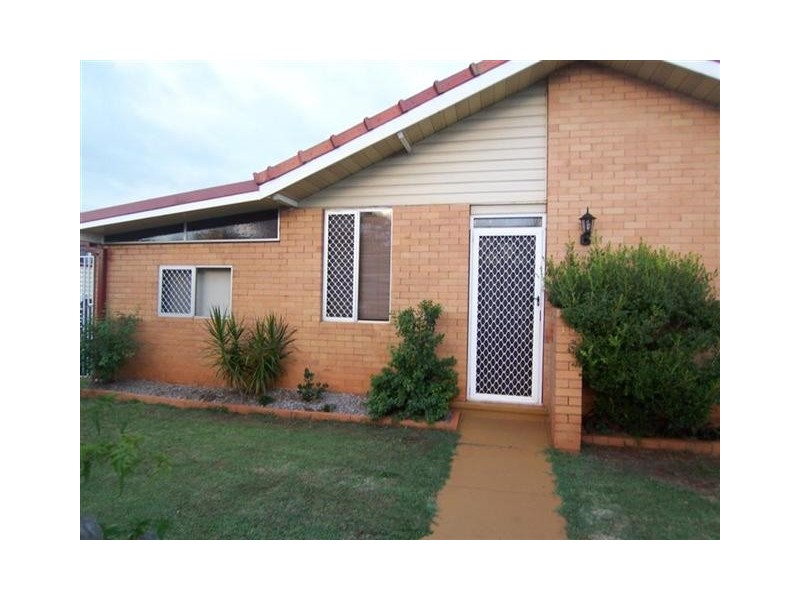 10 Elworthy Street, Toowoomba QLD 4350