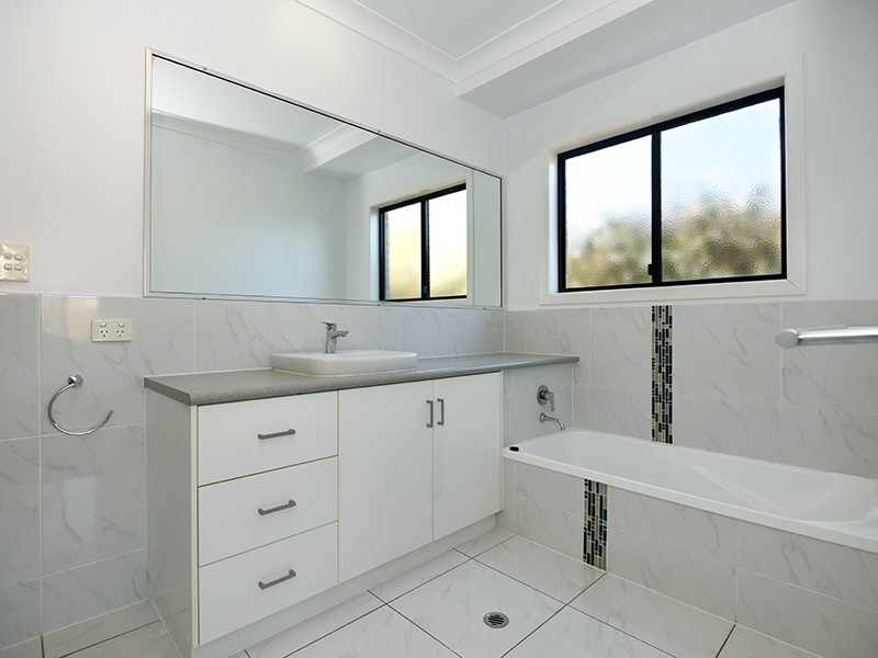 5 Baynes Street, Harristown QLD 4350