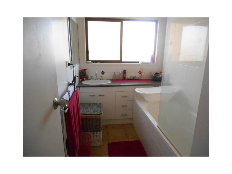 467 Stenner Street, Harristown QLD 4350