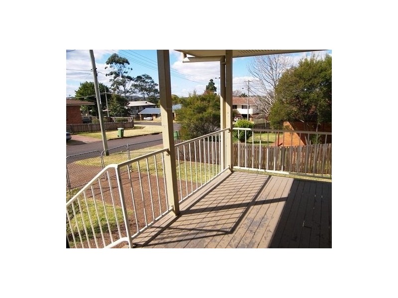 4 Dignan Street, Harristown QLD 4350