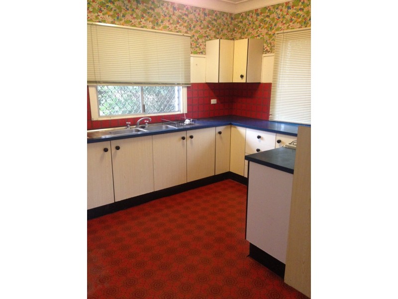 113 Anzac Avenue, Newtown QLD 4350