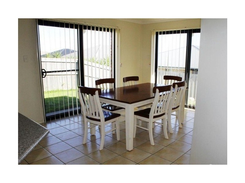 9 Wareena Cresent, Glenvale QLD 4350