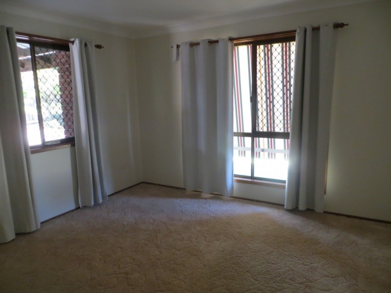 4 Rutkin Street, Kearneys Spring QLD 4350