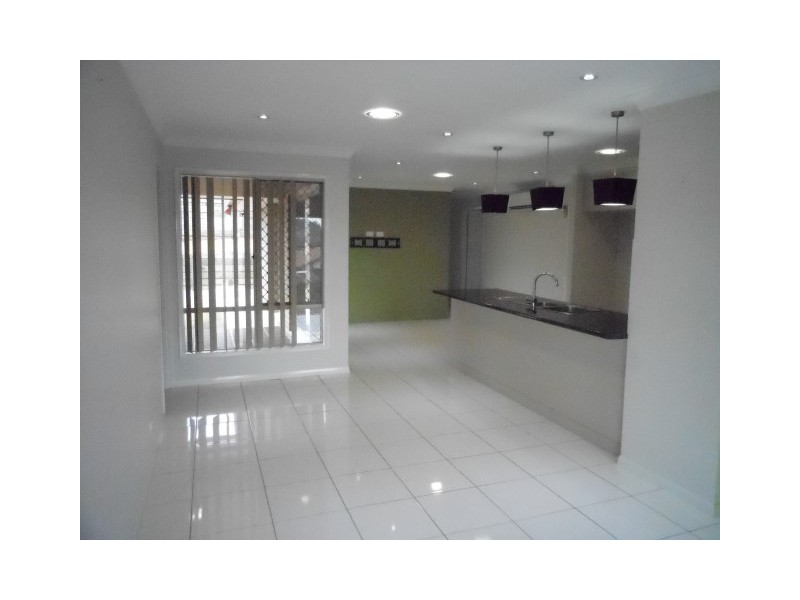 10 Cuttaburra Cresent, Glenvale QLD 4350