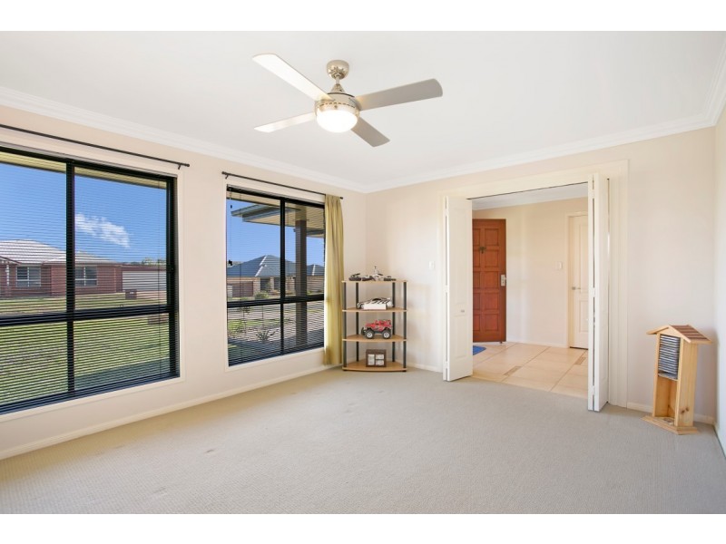 14 Sommariva Street, Westbrook QLD 4350