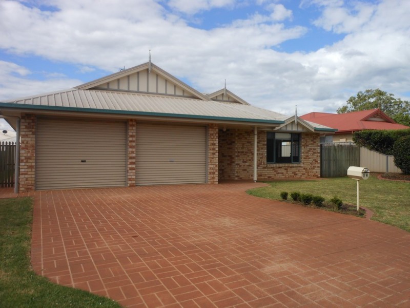 14 Biscay Crescent, Glenvale QLD 4350