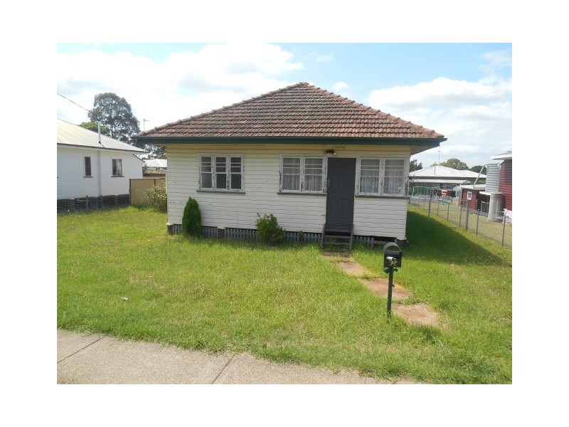 52 Holberton Street, Rockville QLD 4350