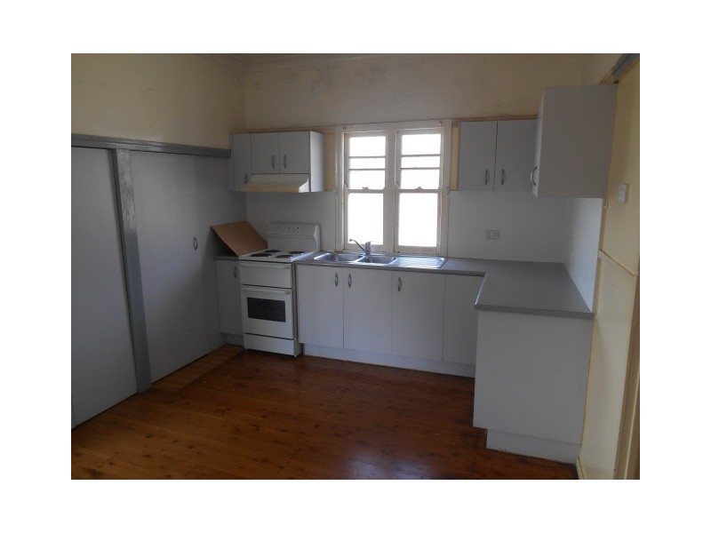 52 Holberton Street, Rockville QLD 4350