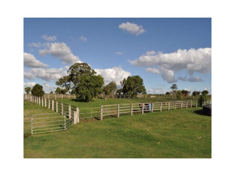 78 Colemans Road, Goombungee QLD 4354