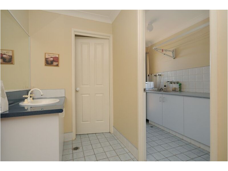 15 Caribou Court, Wilsonton QLD 4350