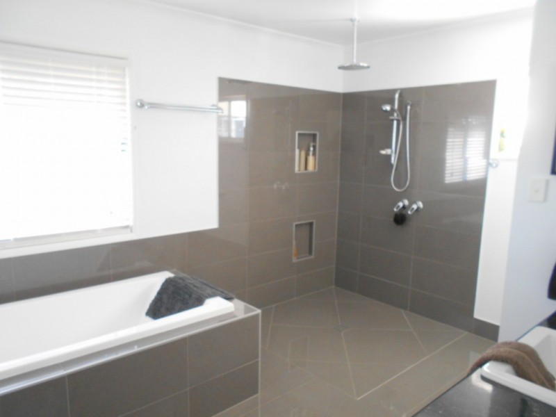 552 Goombungee-Meringandan Road, Muniganeen QLD 4352