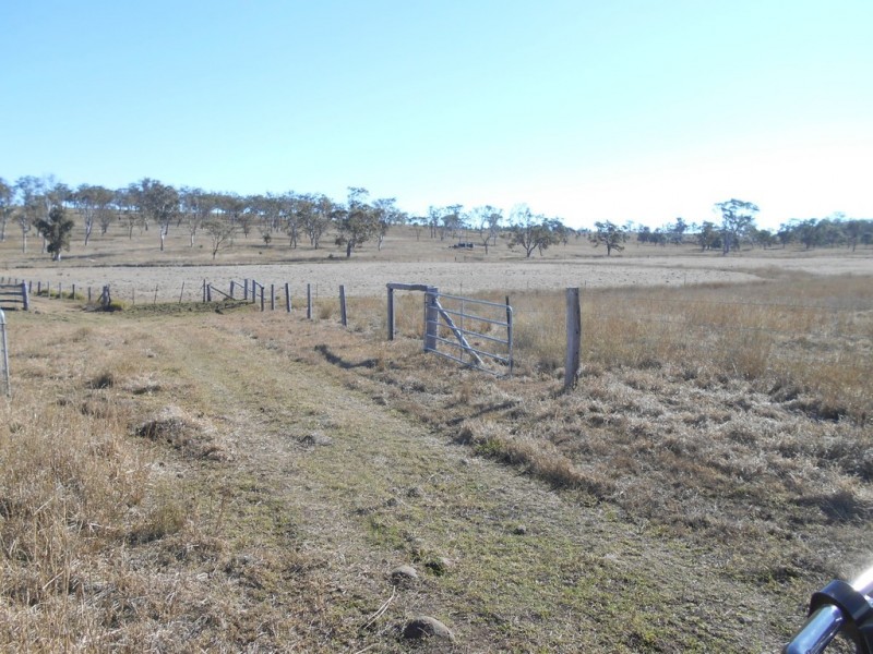 552 Goombungee-Meringandan Road, Muniganeen QLD 4352