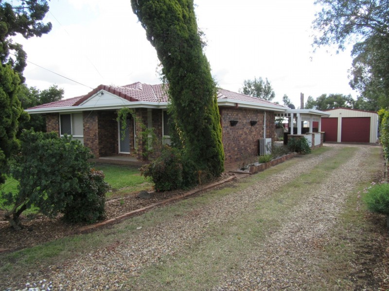 31 Station Street, Wyreema QLD 4352