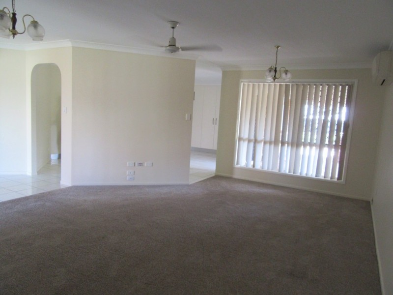 31 Station Street, Wyreema QLD 4352