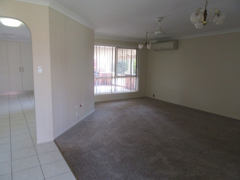31 Station Street, Wyreema QLD 4352