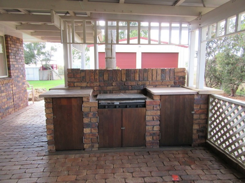 31 Station Street, Wyreema QLD 4352