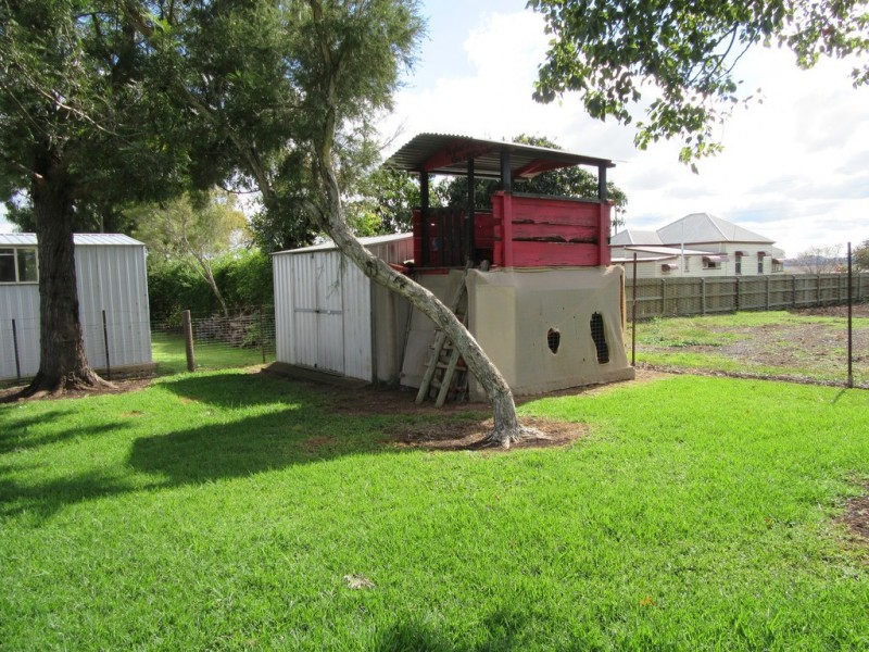 31 Station Street, Wyreema QLD 4352