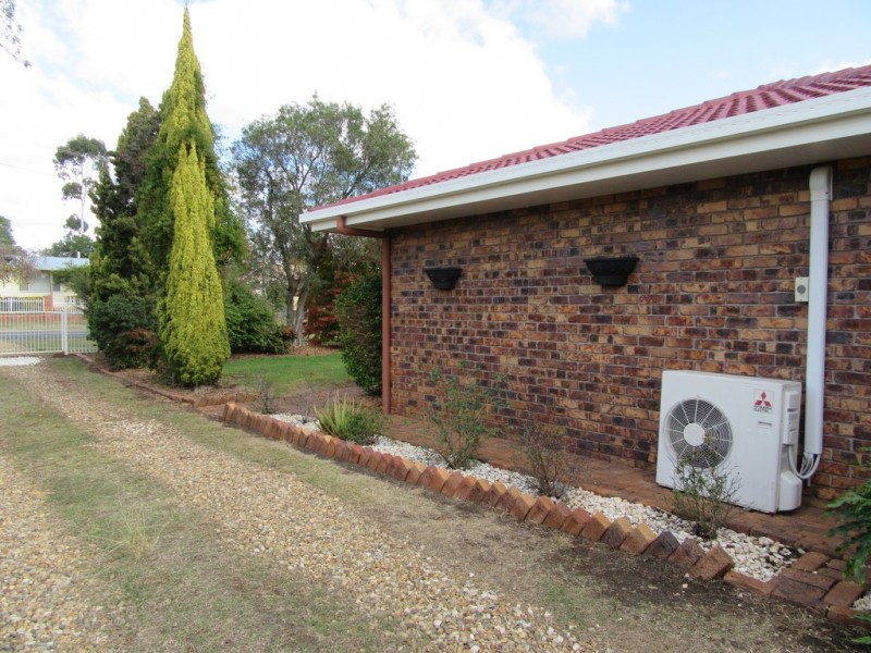 31 Station Street, Wyreema QLD 4352