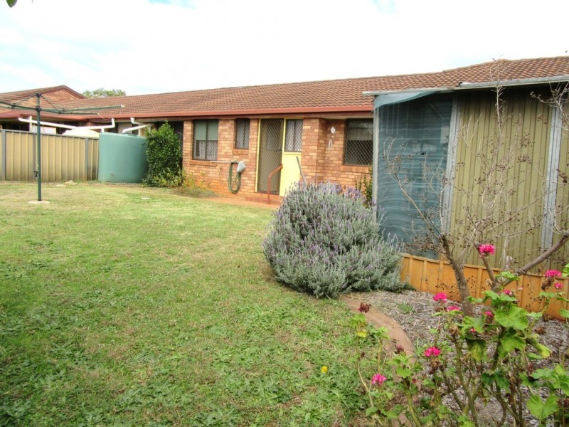 7/301 Bridge Street, Newtown QLD 4350