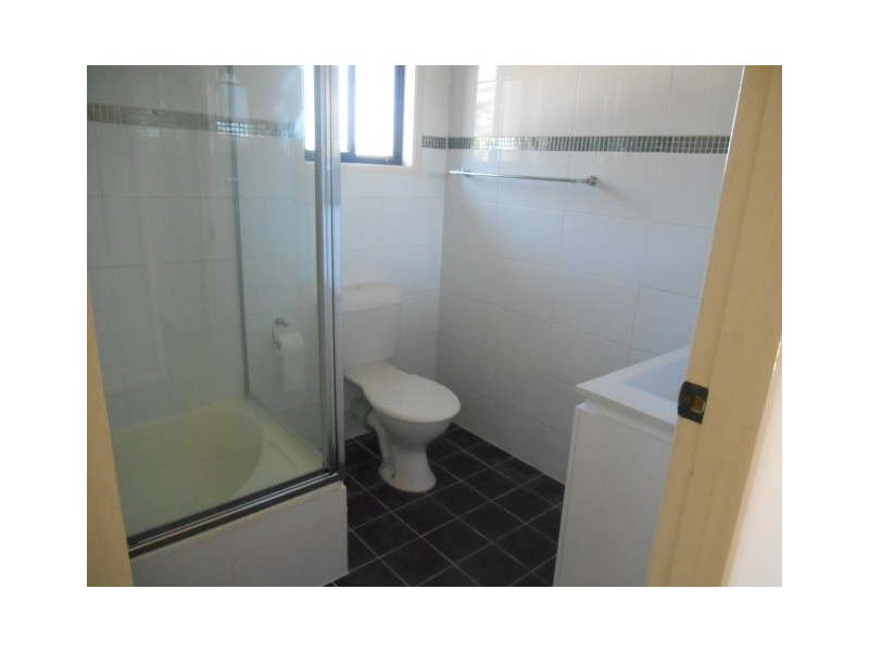 4/10 Perina Street, Wilsonton QLD 4350