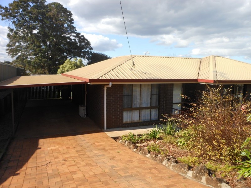 10 Chardonnay Street, Wilsonton Heights QLD 4350