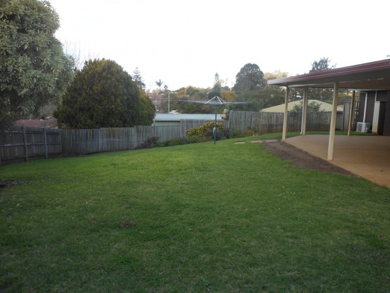 10 Chardonnay Street, Wilsonton Heights QLD 4350