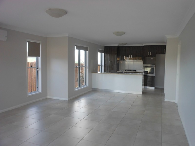 3/77 Platz Street, Darling Heights QLD 4350