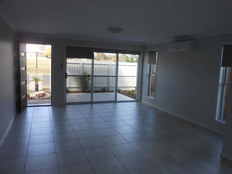 3/77 Platz Street, Darling Heights QLD 4350