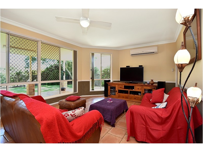 187 Spring Street, Middle Ridge QLD 4350