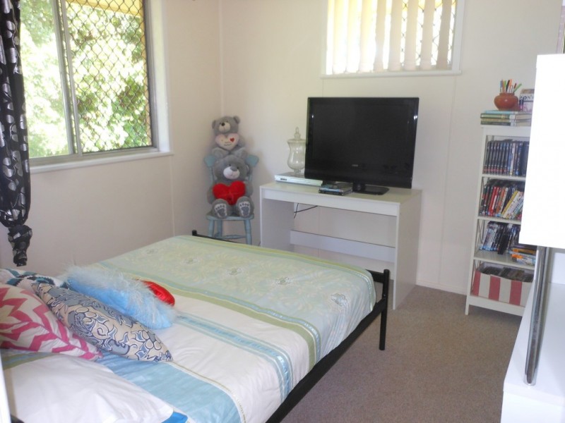 2/11 Wombyra Street, Newtown QLD 4350