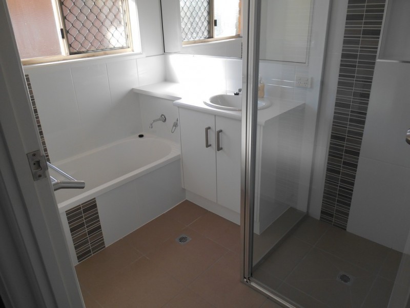 9 Kurrajong Street, Newtown QLD 4350