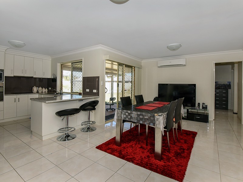 51 Berghofer Drive, Oakey QLD 4401