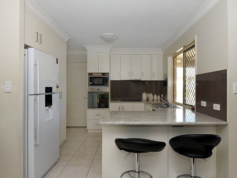 51 Berghofer Drive, Oakey QLD 4401