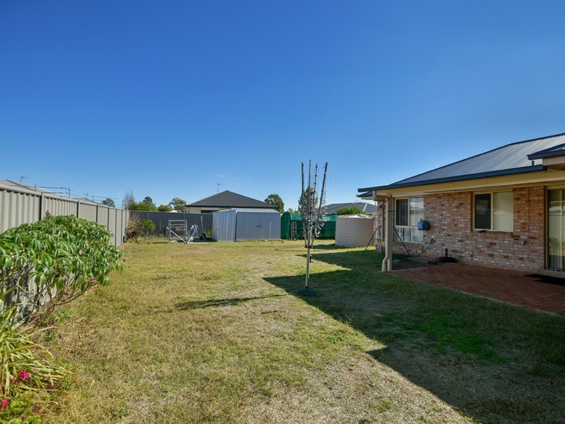 51 Berghofer Drive, Oakey QLD 4401