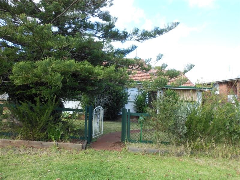 8 Gipps Street, Drayton QLD 4350