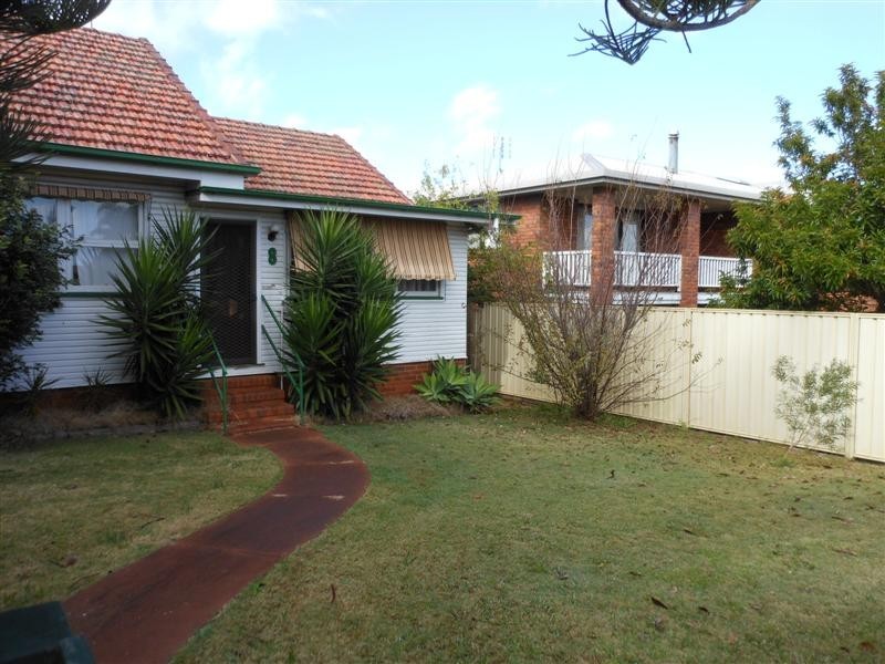 8 Gipps Street, Drayton QLD 4350