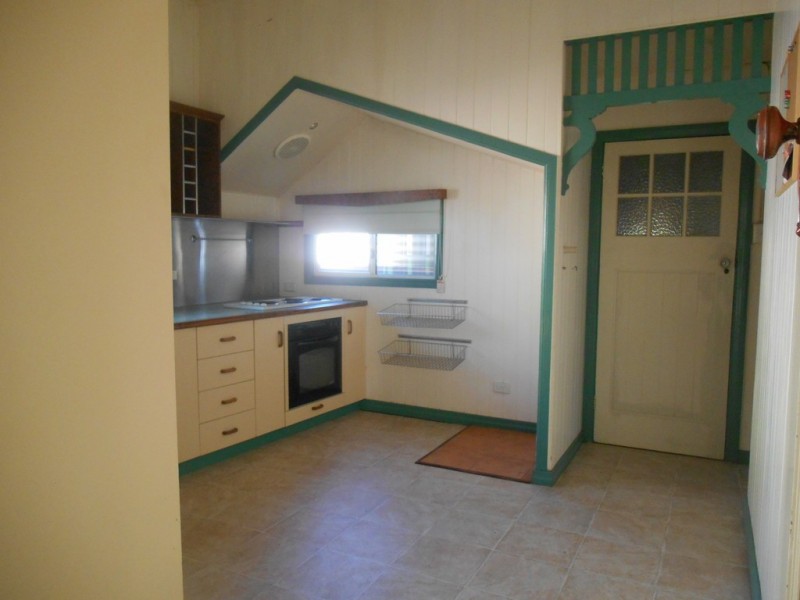 6 Hamwood Street, Toowoomba City QLD 4350