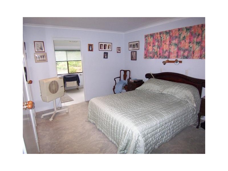 22 Rutledge Road, Jondaryan QLD 4403