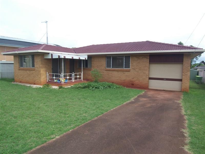 4 Rye Street, Wilsonton QLD 4350