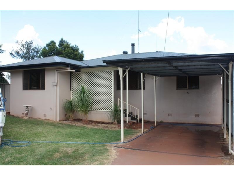 2 McCafferty Street, Wilsonton QLD 4350