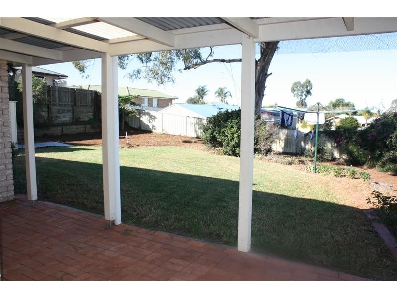 6 Saratoga Close, Wilsonton QLD 4350