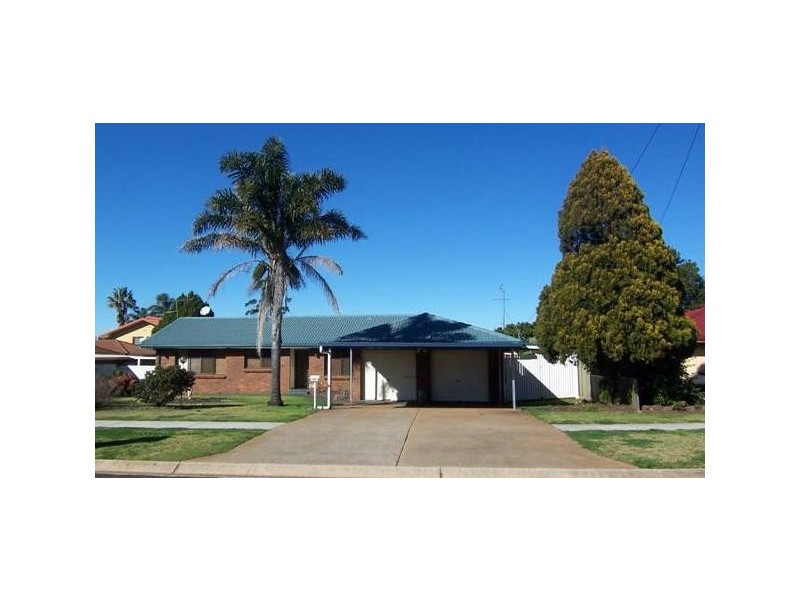 2a PROSSER, Rockville QLD 4350