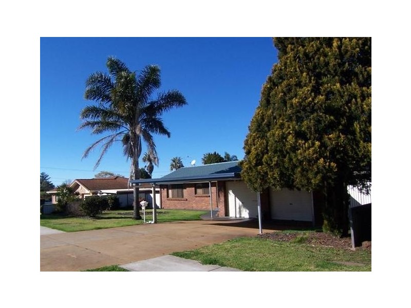 2a PROSSER, Rockville QLD 4350