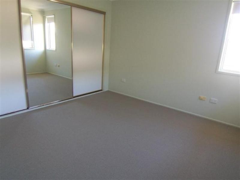 11 Gainsborough Drive, Glenvale QLD 4350