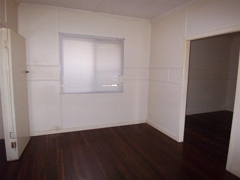 9 Park Street, Newtown QLD 4350